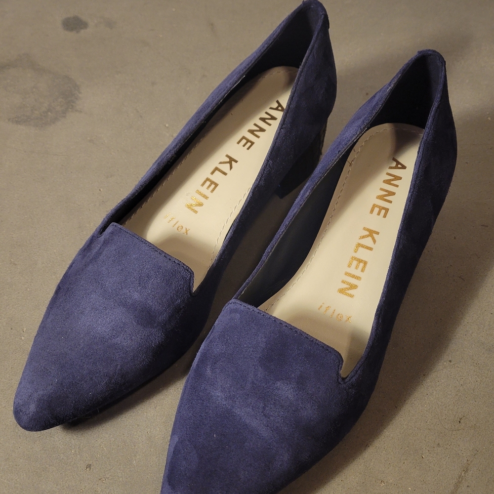 Anne Klein Women's Kimbra Navy Suede Pumps with Croc Print Block Heel